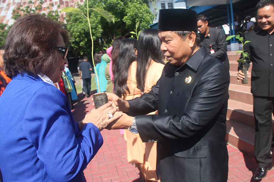 Lomban: Hari Pahlawan, Warisan Politik Harapan